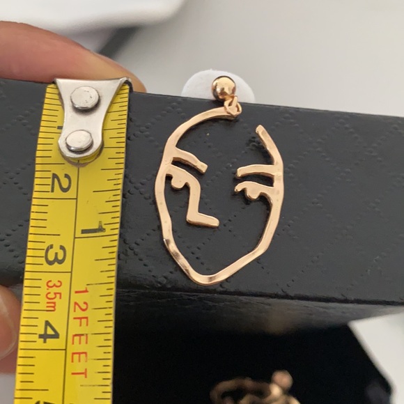 Earing Abstract face earrings - Picture 4 of 4